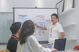 华体会(中国)人力外包：助力企业应对用工风险与挑战