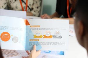 HUATIHUI.COM：现代企业提升竞争力的必备工具